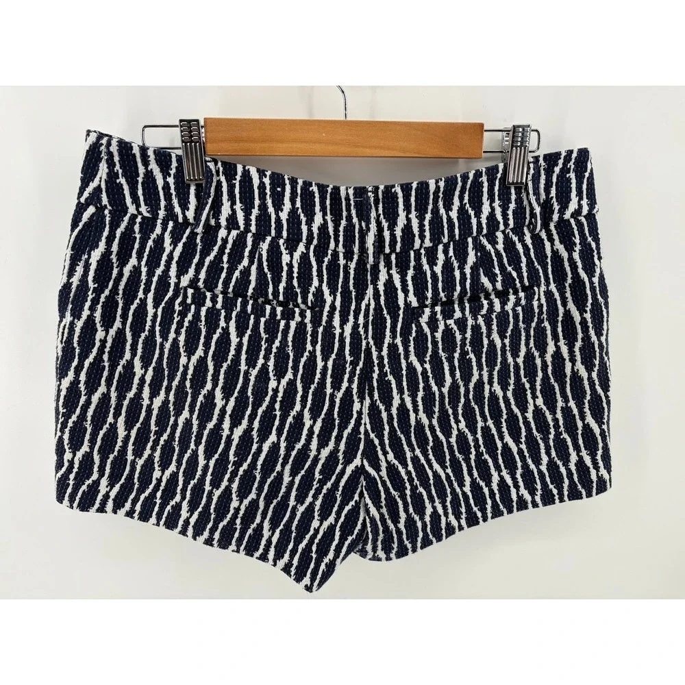 Ann Taylor LOFT Navy/White Ikat Shorts Textured Cotton Blend, Sz 6, Pre-Own